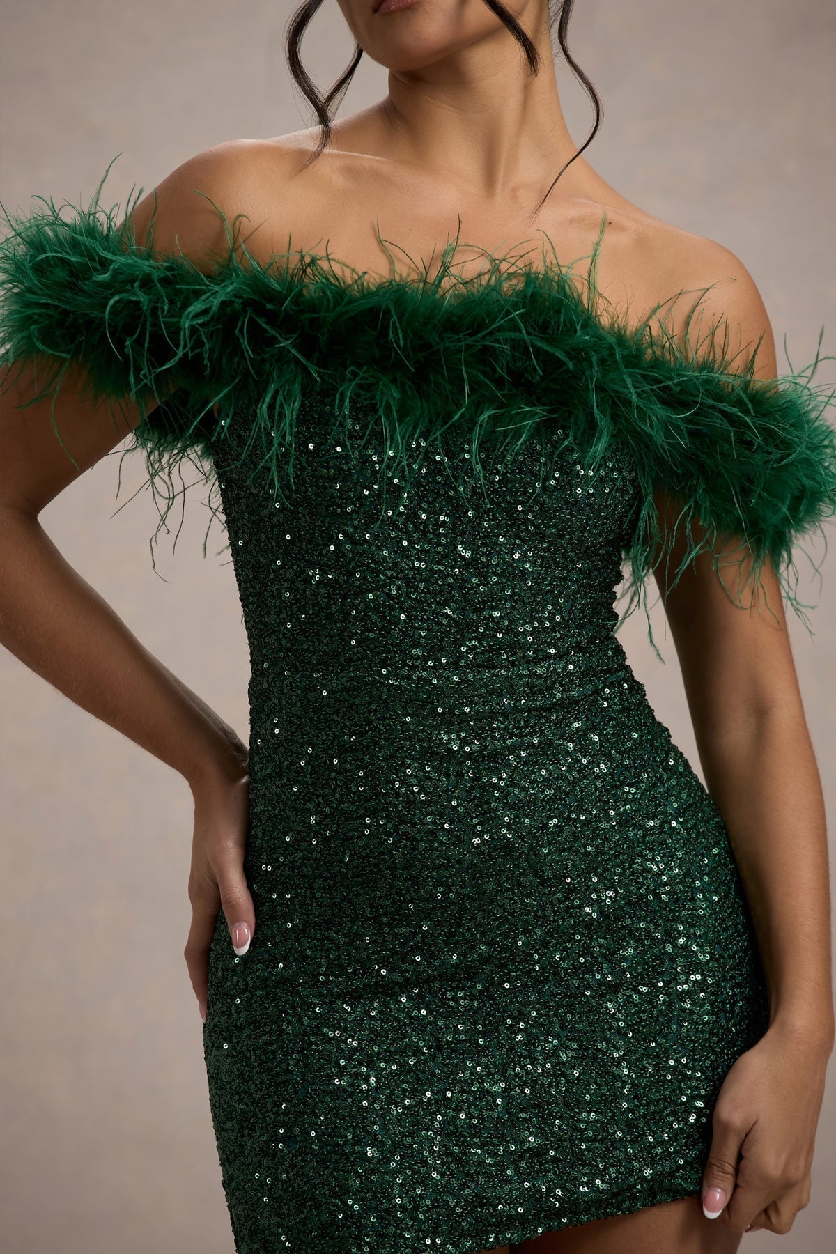 G&S Milano™ | Abito in paillettes con piume